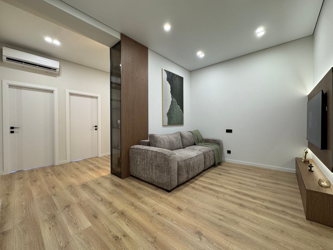 Apartament cu 3 camere, 85 m², Dumbrava
