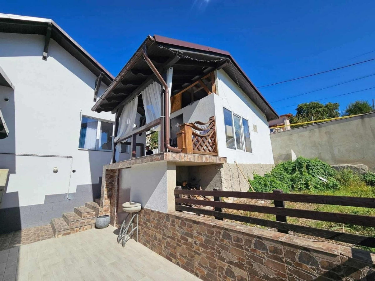 Casă cu 5 camere, 220 m², Telecentru, Chișinău