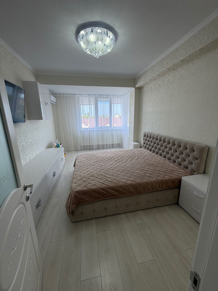 Apartament cu 2 camere, 68 m², Buiucani, Chișinău