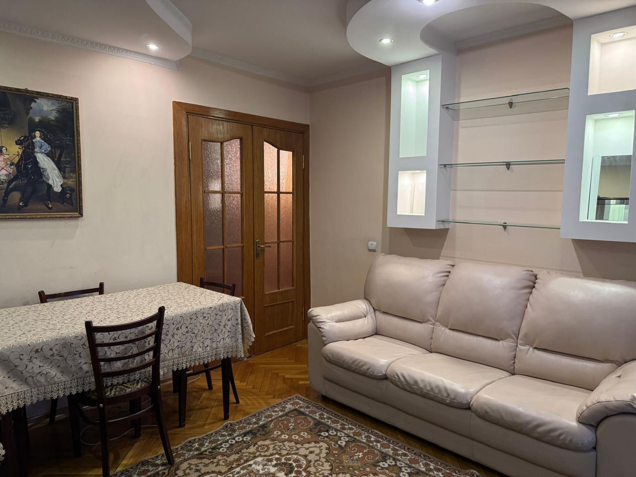 Apartament cu 3 camere, 60 m², Sculeni, Chișinău