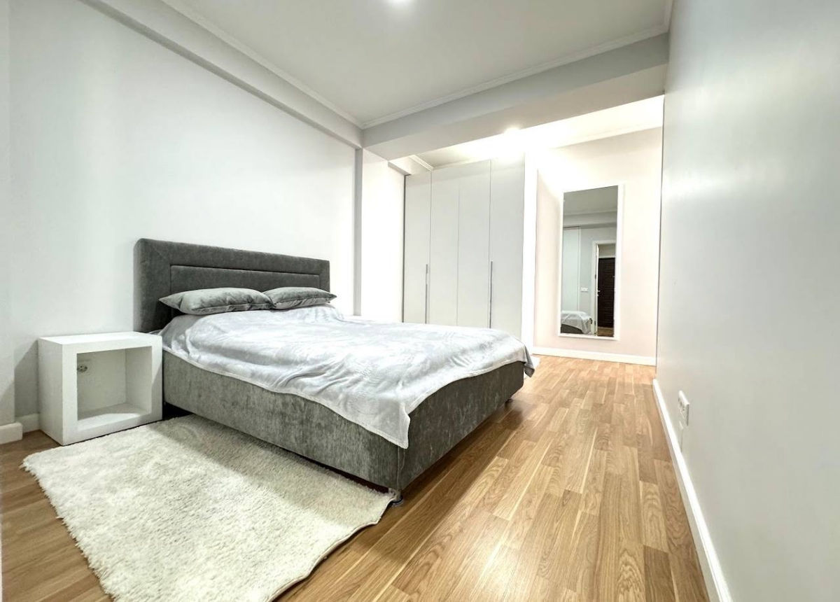 Apartament cu 2 camere, 70 m², Centru, Chișinău