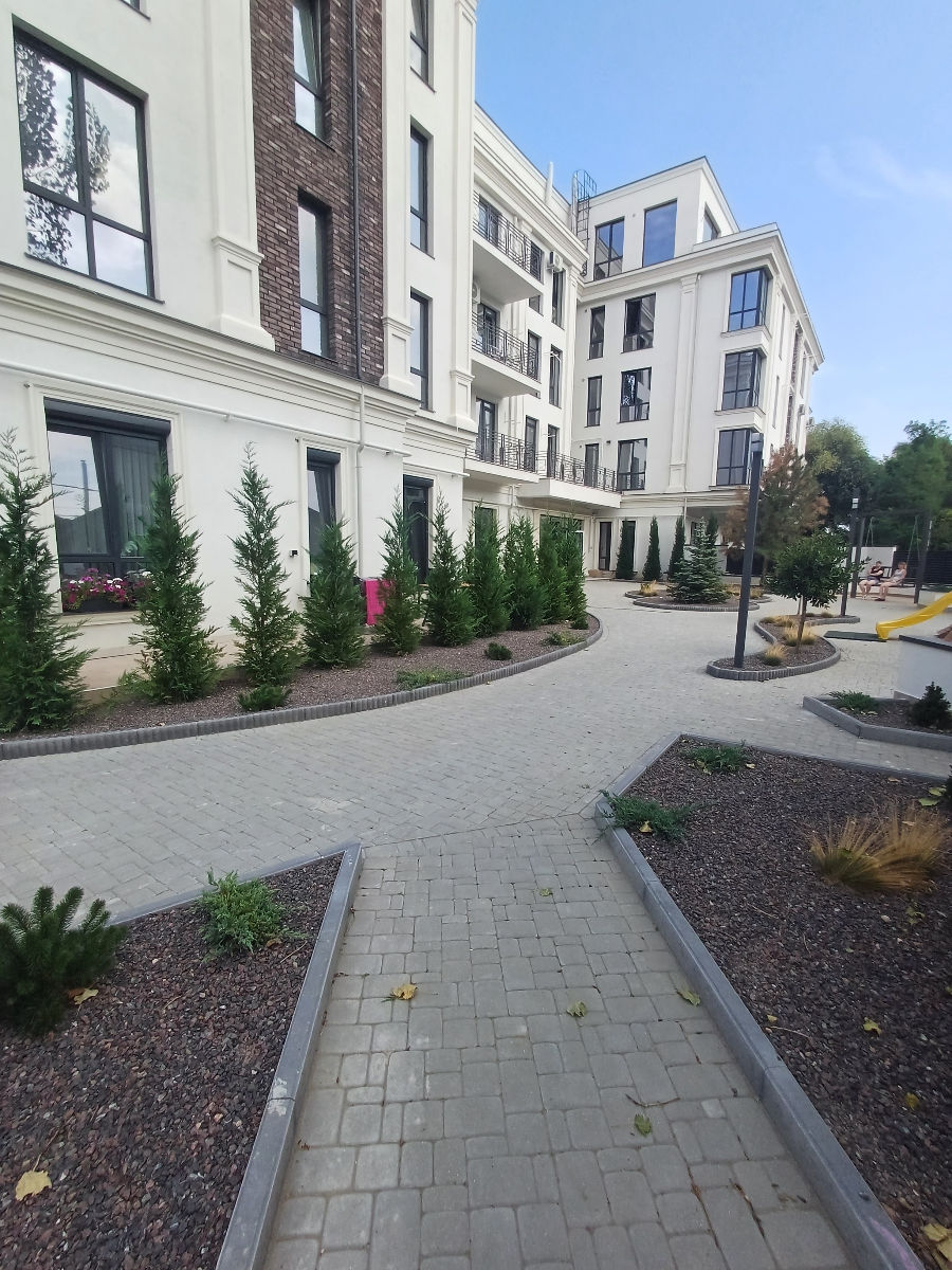 Apartament cu 3 camere, 99 m², Durlești
