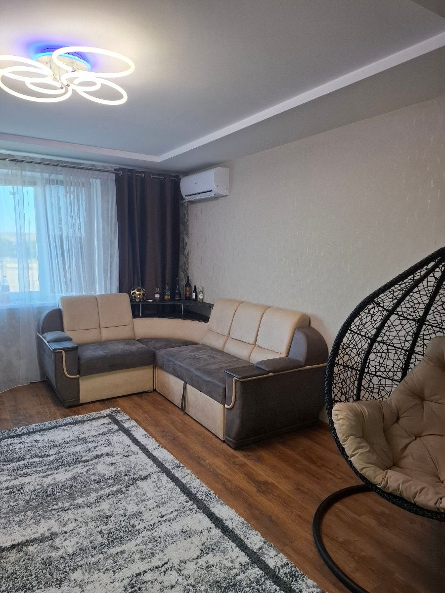 Apartament cu 3 camere, 74 m², Telenești