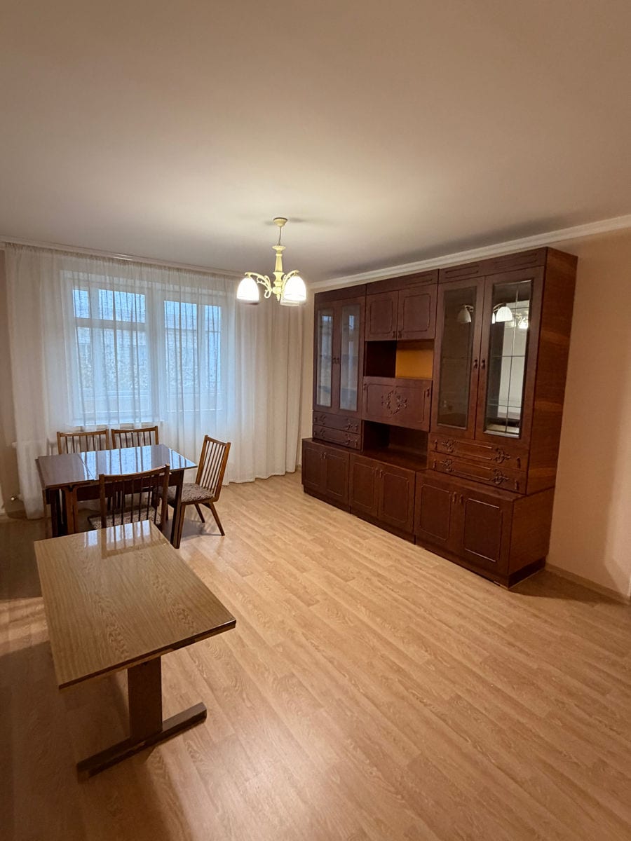 Apartament cu 3 camere, 85 m², Ialoveni