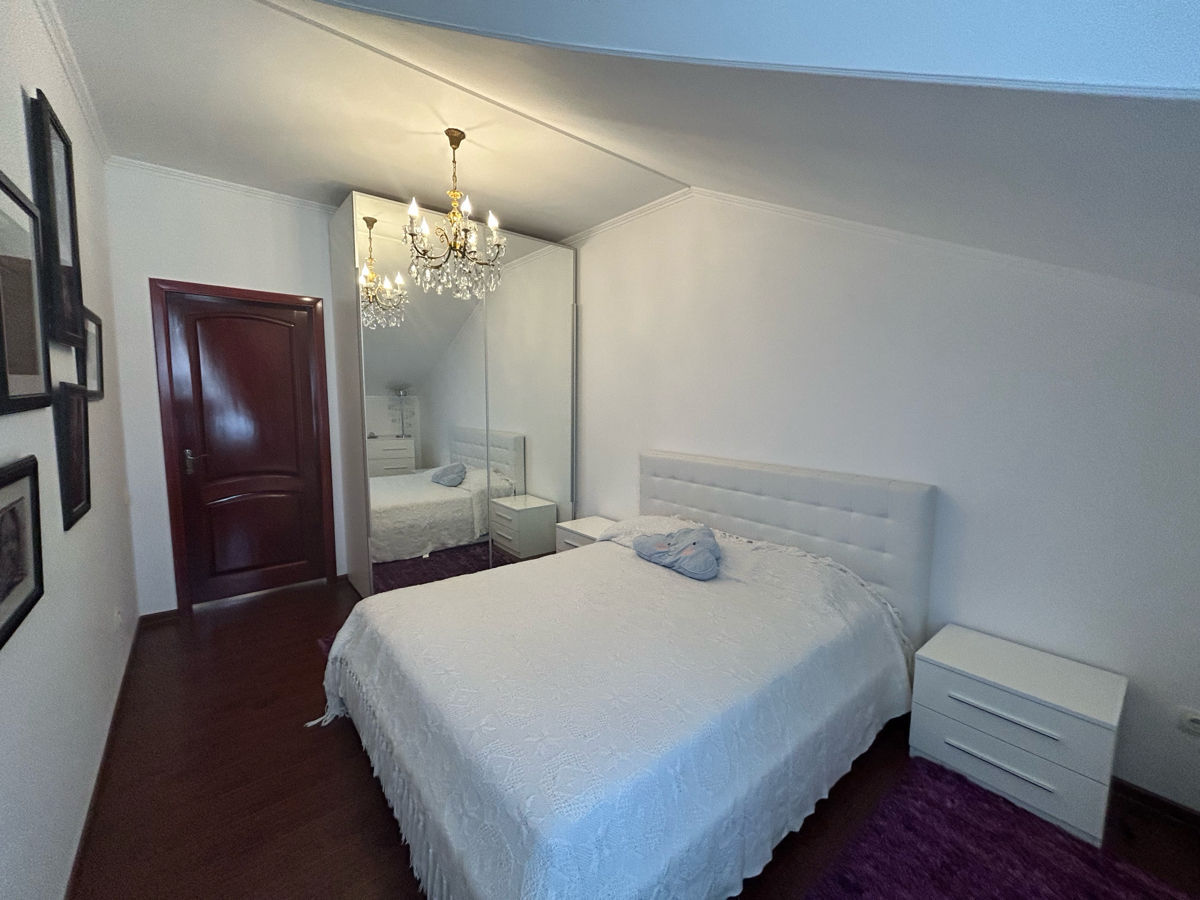 Apartament cu 3 camere, 106 m², Buiucani, Chișinău
