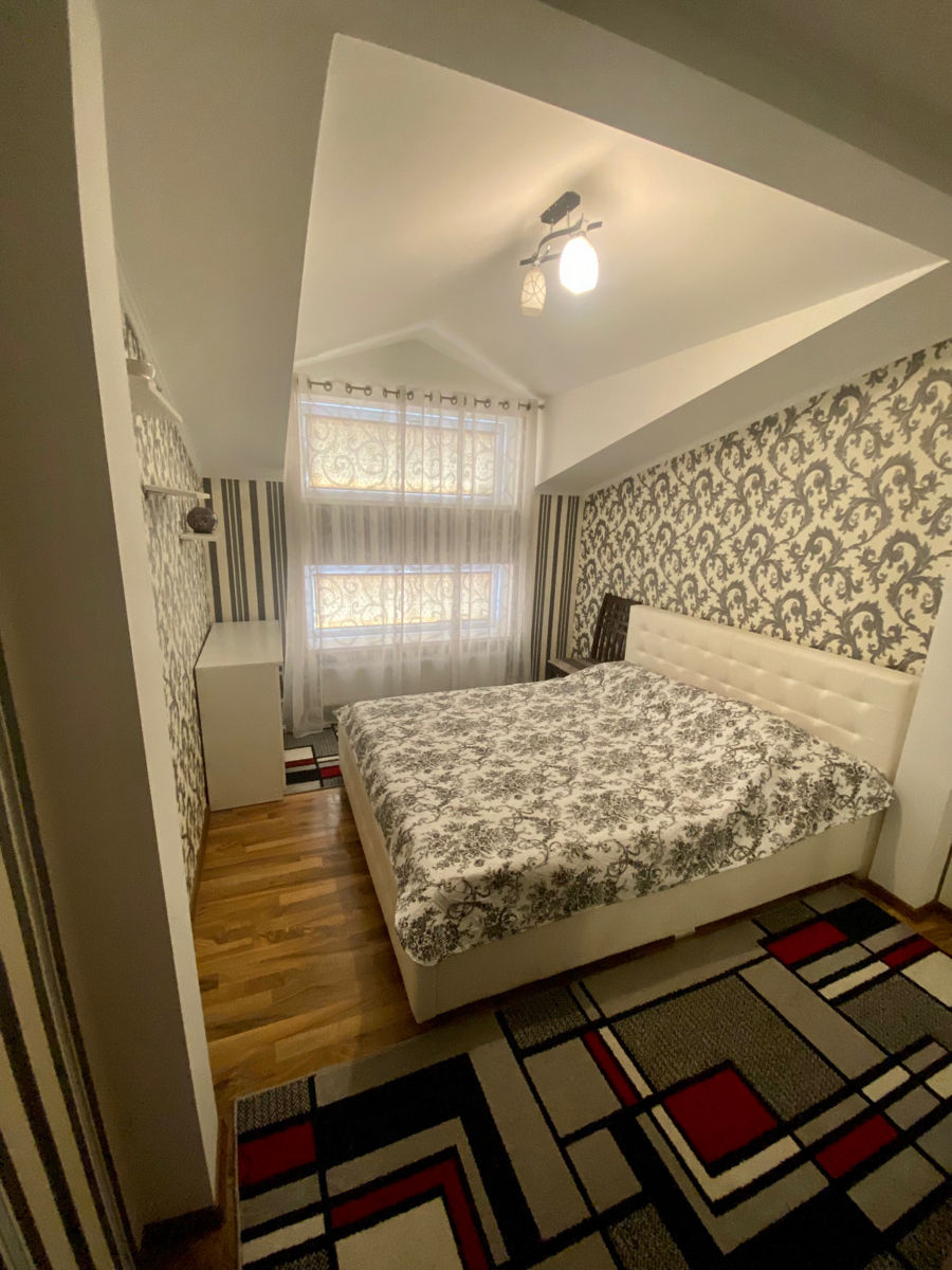 Apartament cu 2 camere, 65 m², Centru, Chișinău