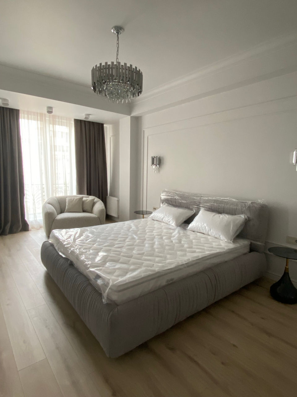 Apartament cu 2 camere, 77 m², Centru, Chișinău
