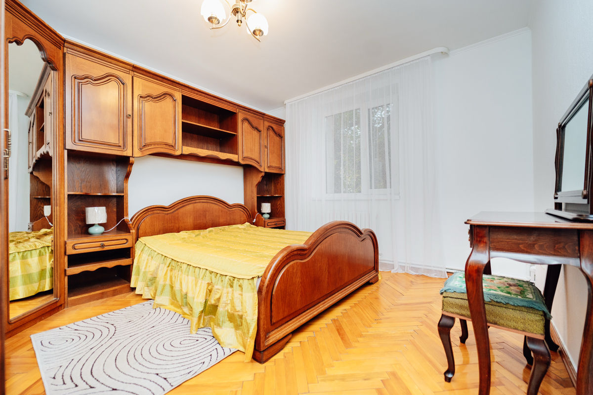 Apartament cu 2 camere, 68 m², Centru, Chișinău