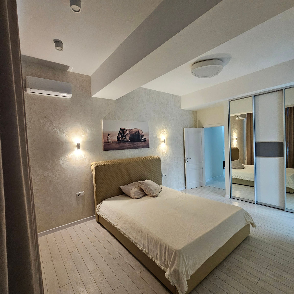 Apartament cu 2 camere, 73 m², Centru, Chișinău