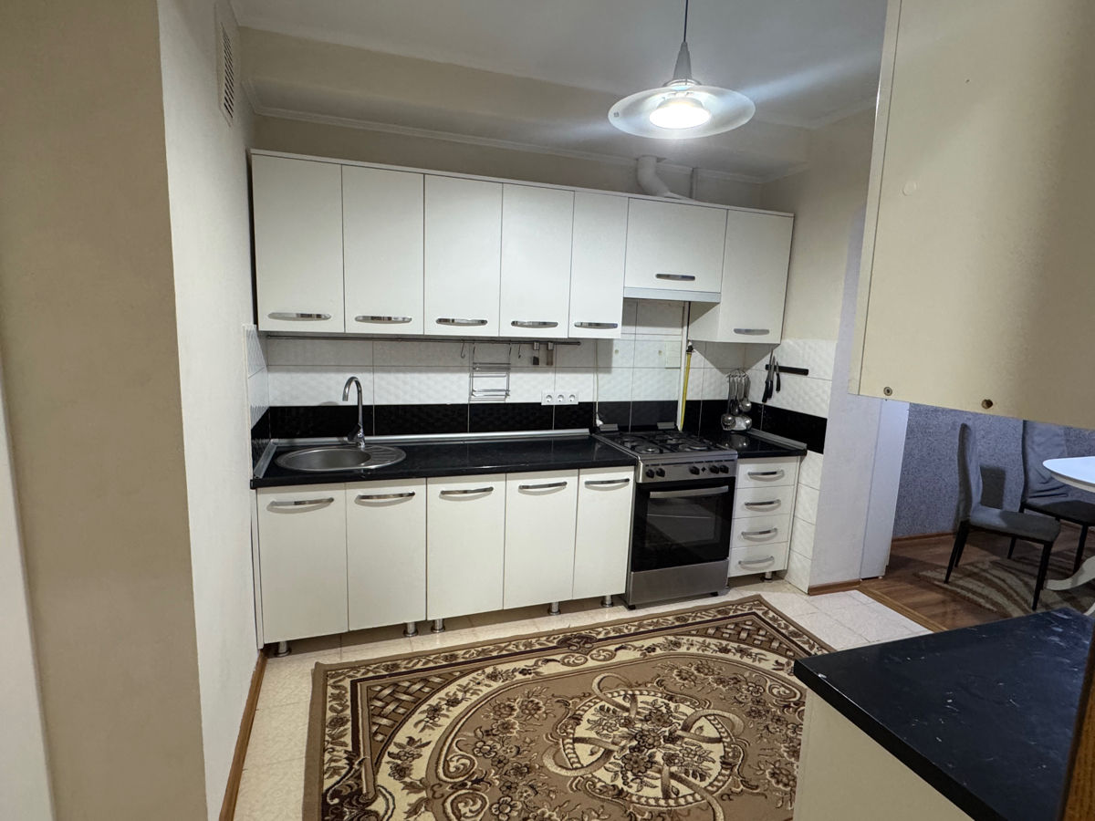 Apartament cu 3 camere, 72 m², Dobrogea
