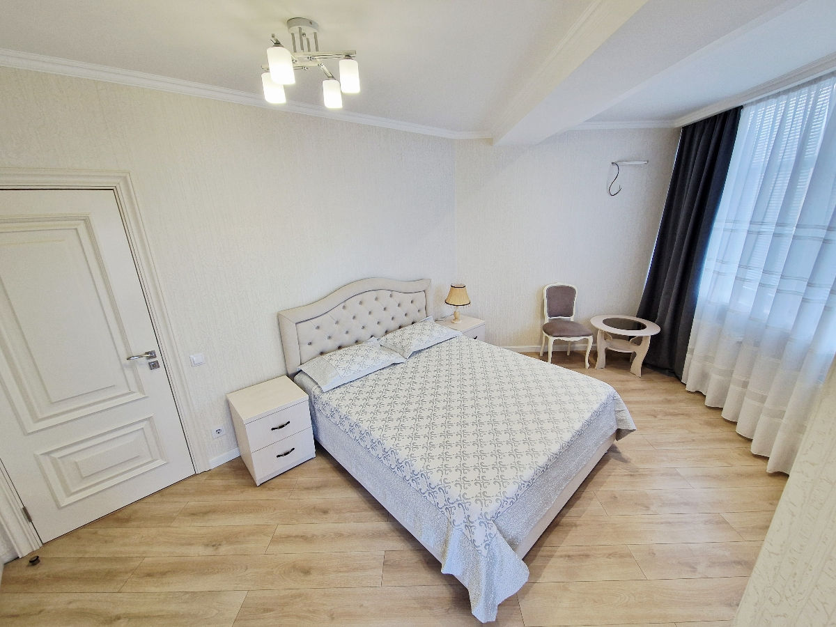 Apartament cu 2 camere, 98 m², Centru, Chișinău
