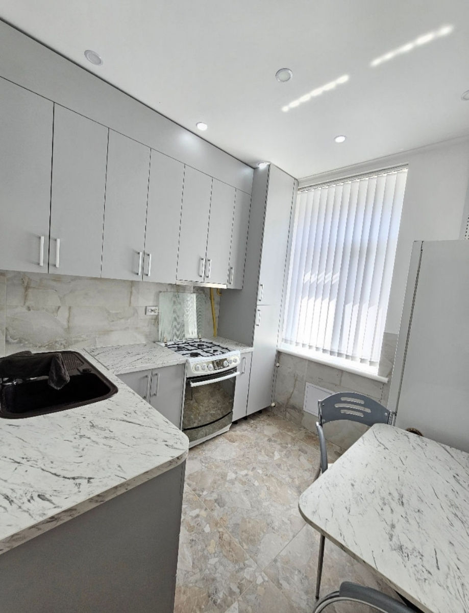 Apartament cu 2 camere, 54 m², Centru, Bălți