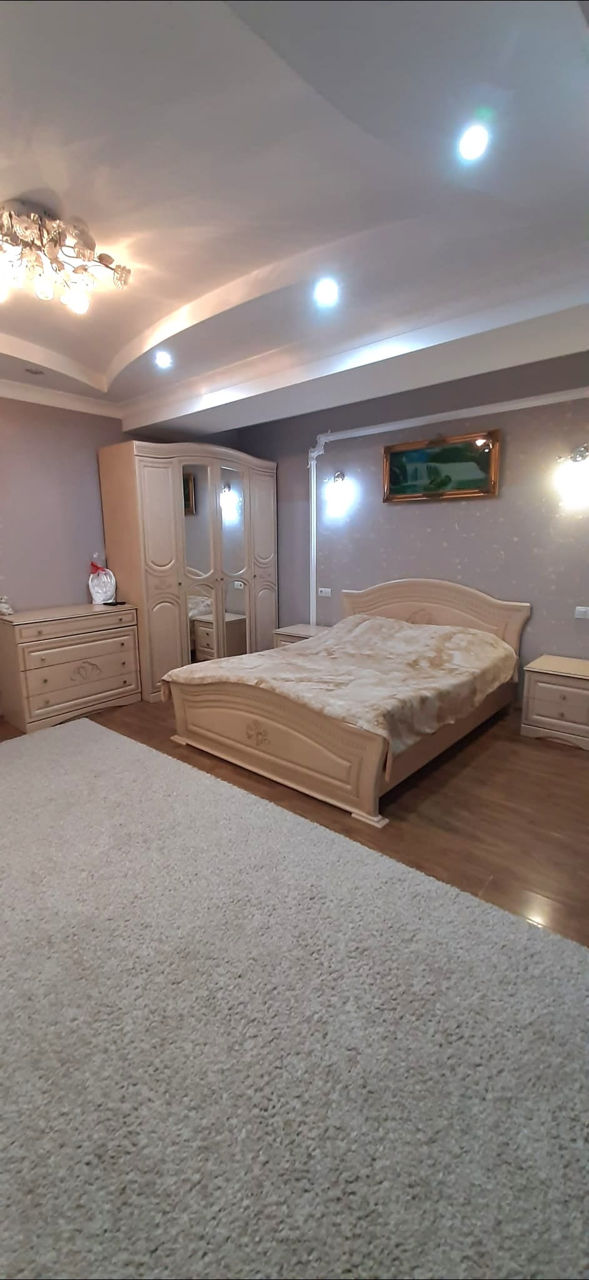 Apartament cu 2 camere, 72 m², Botanica, Chișinău