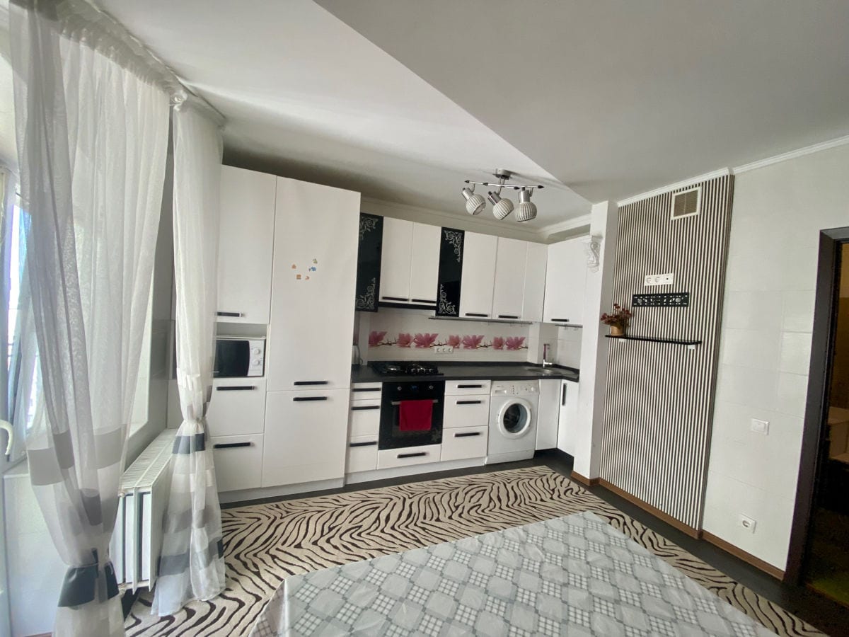 Apartament cu 2 camere, 65 m², Centru, Chișinău