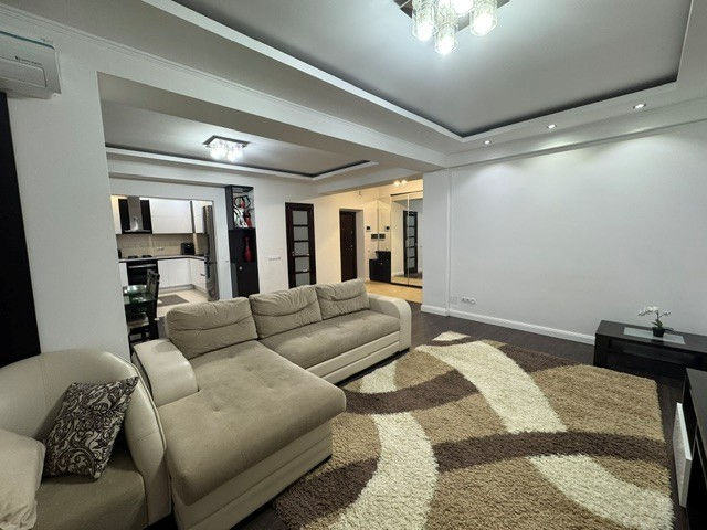 Apartament cu 3 camere, 116 m², Poșta Veche, Chișinău
