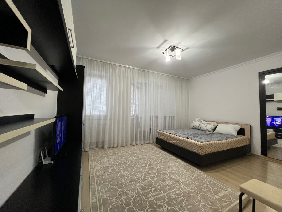 Apartament cu 1 cameră, 47 m², Centru, Chișinău